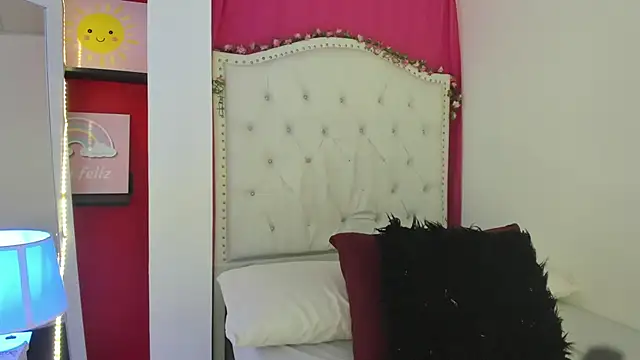 XaanderGrey online show from December 3, 7:13 pm