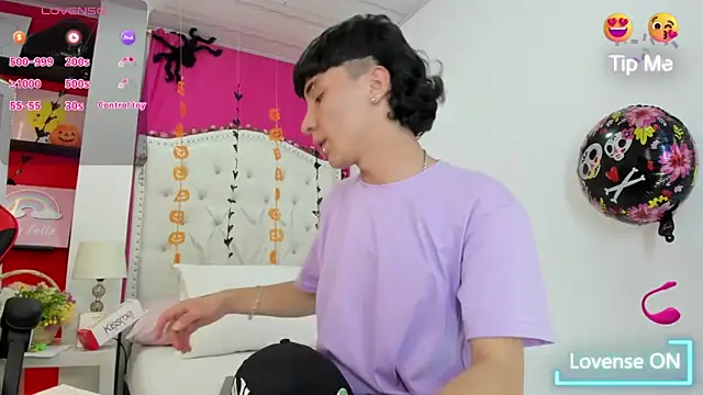 XaanderGrey online show from October 19, 7:16 pm