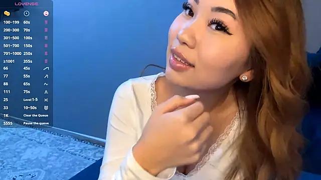 Ur neighbor Kira online show from January 18, 12:19 pm