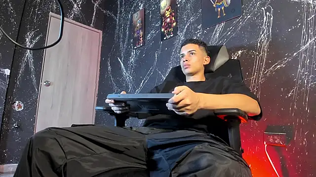 Snapshot of JuanSixx chatting on October 19, 4:15 am JuanSixx online show from October 19, 4:15 am