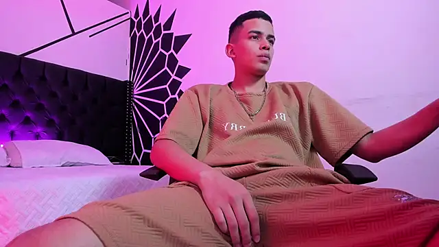 Snapshot of JuanSixx chatting on October 10, 3:40 am JuanSixx online show from October 10, 3:40 am