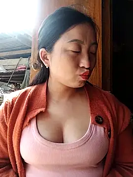 Snapshot of zhen-zo chatting on February 6, 4:30 am zhen-zo online show from February 6, 4:30 am