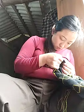 Snapshot of zhen-zo chatting on February 23, 2:02 am zhen-zo online show from February 23, 2:02 am