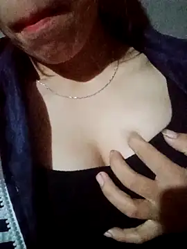 Snapshot of nhinhi-sexy chatting on October 8, 9:48 pm nhinhi-sexy online show from October 8, 9:48 pm
