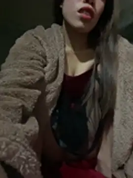 nhinhi-sexy online show from January 15, 11:30 pm