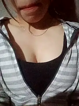 Snapshot of nhinhi-sexy chatting on October 7, 6:09 pm nhinhi-sexy online show from October 7, 6:09 pm