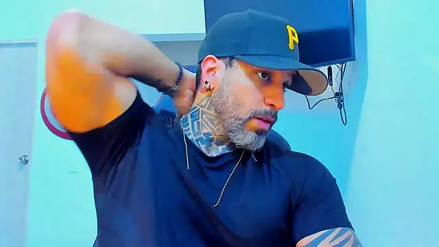 JoshRigby online show from January 18, 7:28 pm