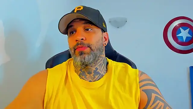 JoshRigby online show from April 19, 7:05 pm