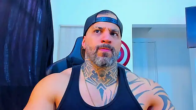 JoshRigby online show from February 5, 8:15 pm