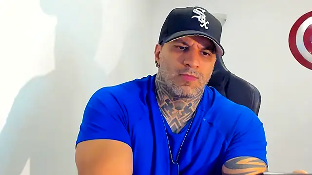 JoshRigby online show from May 27, 1:57 am