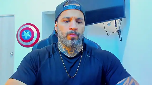 JoshRigby online show from January 13, 7:07 pm