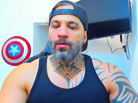 Snapshot of JoshRigby chatting on December 3, 8:08 pm JoshRigby online show from December 3, 8:08 pm