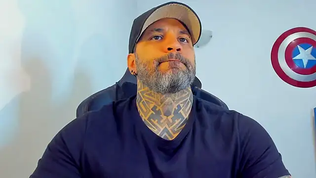 JoshRigby online show from April 7, 7:04 pm