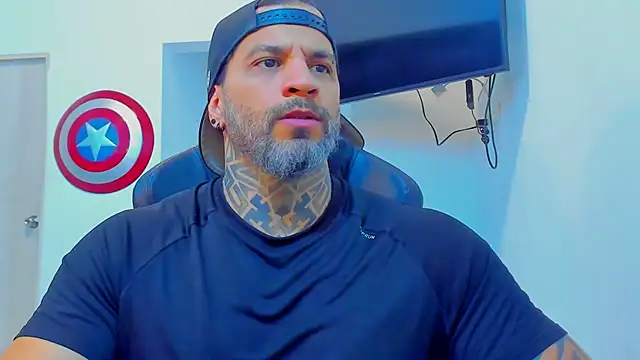 JoshRigby online show from December 20, 9:28 pm