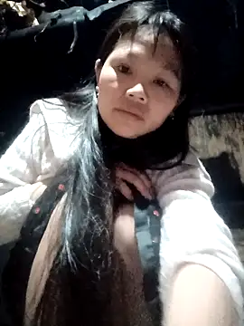 bree-zz online show from February 12, 11:37 pm