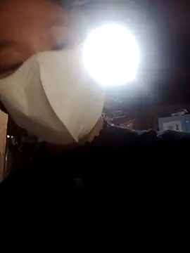 bree-zz online show from November 9, 8:18 am