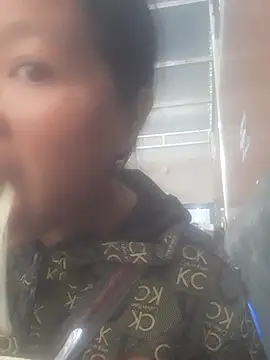 bree-zz online show from October 3, 1:09 am