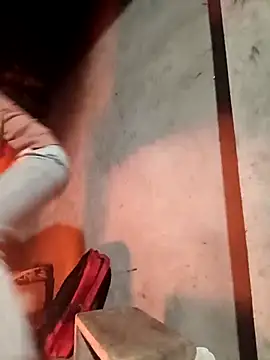 bree-zz online show from December 2, 10:55 pm