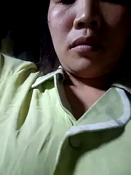 bree-zz online show from March 28, 1:56 pm