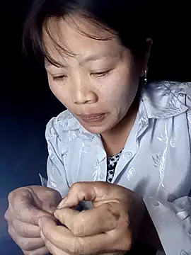 bree-zz online show from February 1, 12:47 pm