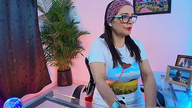 Carol Miss2 online show from November 12, 10:41 am