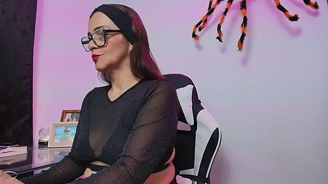 Carol Miss2 online show from October 28, 10:36 am