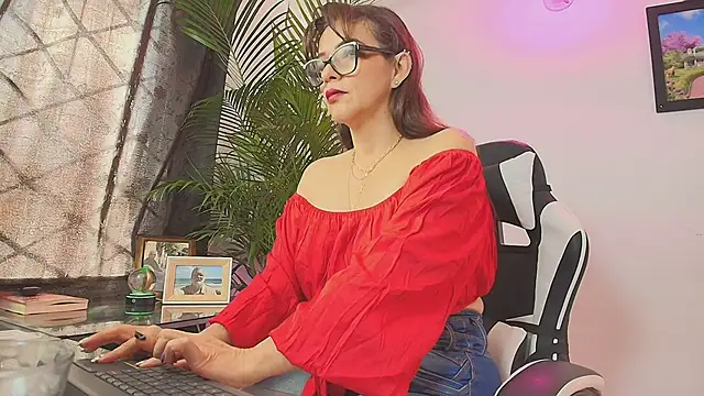 Carol Miss2 online show from November 1, 12:21 pm