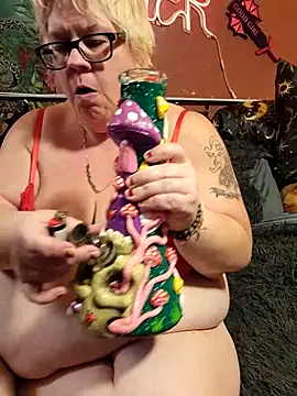 violentviolet68 online show from November 29, 9:37 pm