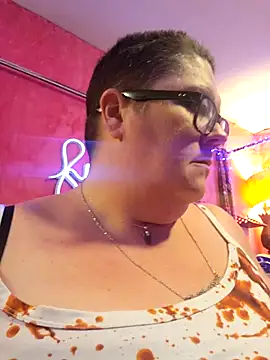 violentviolet68 online show from May 2, 7:19 pm