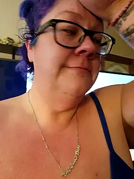 violentviolet68 online show from January 15, 8:07 am