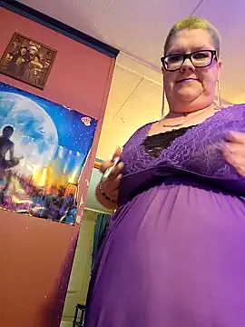 violentviolet68 online show from March 19, 1:22 pm