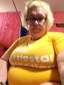 violentviolet68 online show from March 11, 8:58 pm