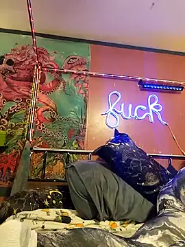 violentviolet68 online show from December 21, 5:25 pm