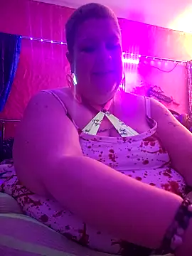 violentviolet68 online show from March 22, 6:31 pm