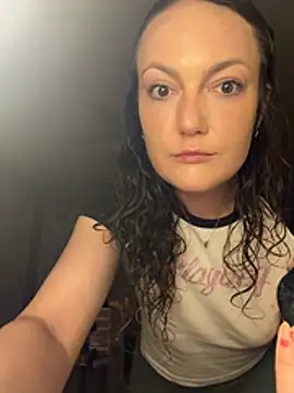 sexybriiiixoxo online show from June 7, 2:28 am