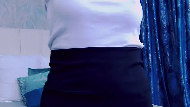 LoreneMoonlight online show from November 2, 7:08 pm