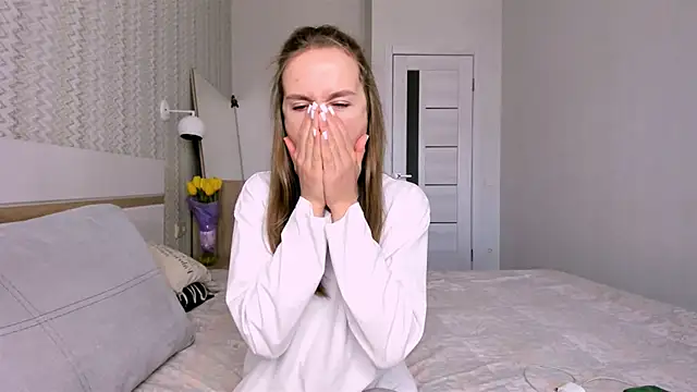 LilMary  online show from March 12, 7:23 am