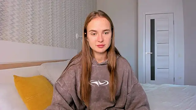 LilMary  online show from October 22, 6:13 am