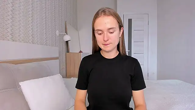 LilMary  online show from November 14, 11:36 am