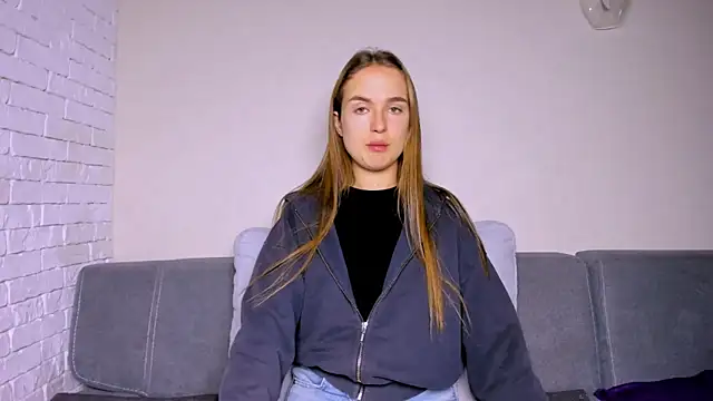 LilMary  online show from November 25, 9:26 pm