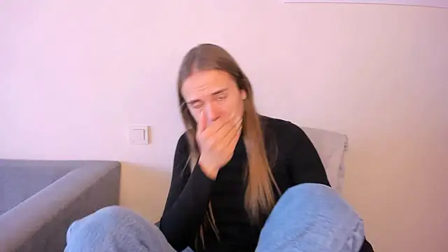 LilMary  online show from October 29, 7:18 am