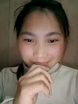 min-xinh online show from February 4, 10:43 am