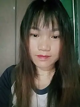 min-xinh online show from May 13, 8:27 pm