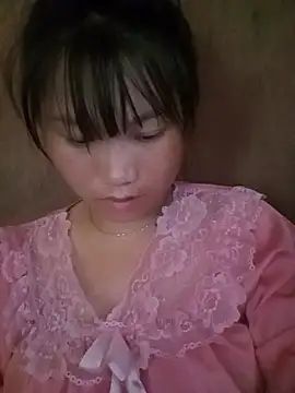 Snapshot of min-xinh chatting on July 4, 9:59 am min-xinh online show from July 4, 9:59 am