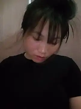 Snapshot of min-xinh chatting on June 13, 9:40 am min-xinh online show from June 13, 9:40 am