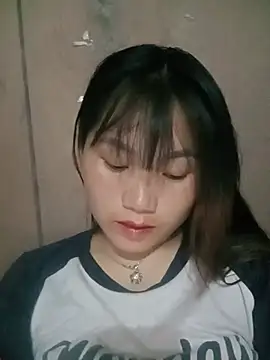 Snapshot of min-xinh chatting on June 14, 1:56 pm min-xinh online show from June 14, 1:56 pm