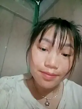 min-xinh online show from April 10, 10:28 pm