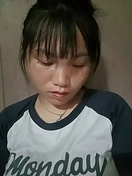 Snapshot of min-xinh chatting on July 6, 8:33 pm min-xinh online show from July 6, 8:33 pm