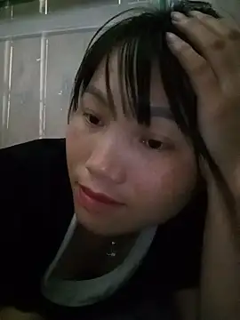 Snapshot of min-xinh chatting on June 17, 2:44 am min-xinh online show from June 17, 2:44 am