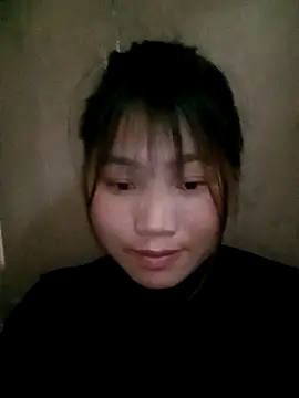 min-xinh online show from February 18, 7:39 am